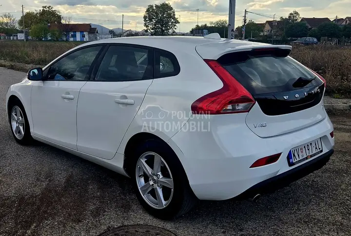 Volvo V40 2017 photo 4