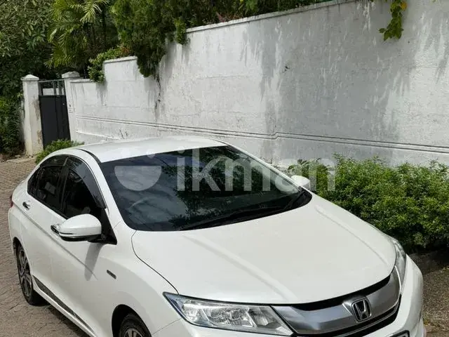 Honda Grace 2014 photo 4