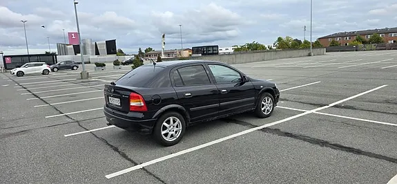 Opel Astra 2007 photo 2