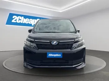 Toyota Voxy 2014 photo 3