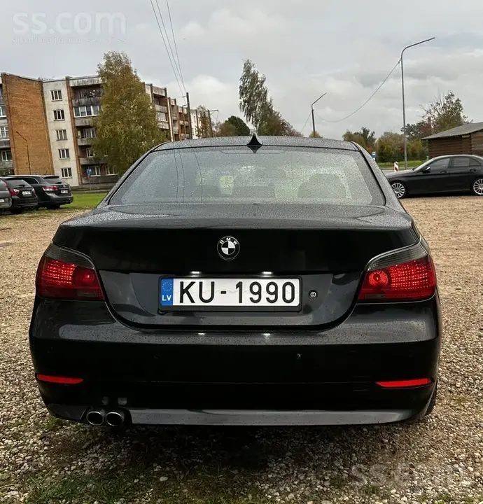 BMW 530D 2004 photo 3