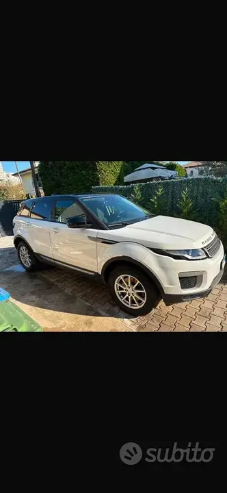Land Rover Evoque 2016 photo 2