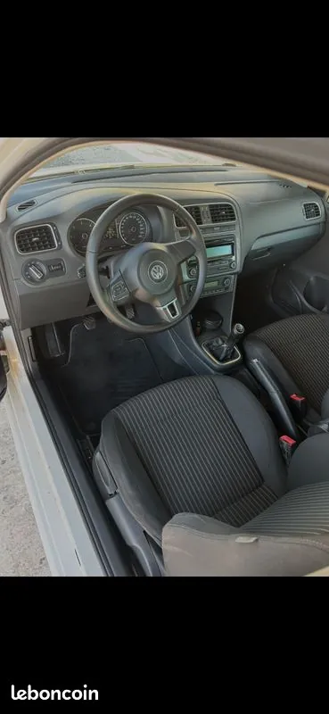 Volkswagen Polo 2011 photo 3