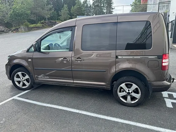 Volkswagen Caddy 2012 photo 2