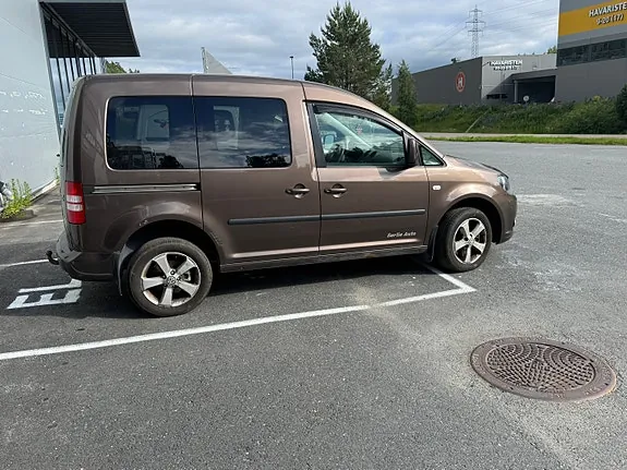 Volkswagen Caddy 2012 photo 3