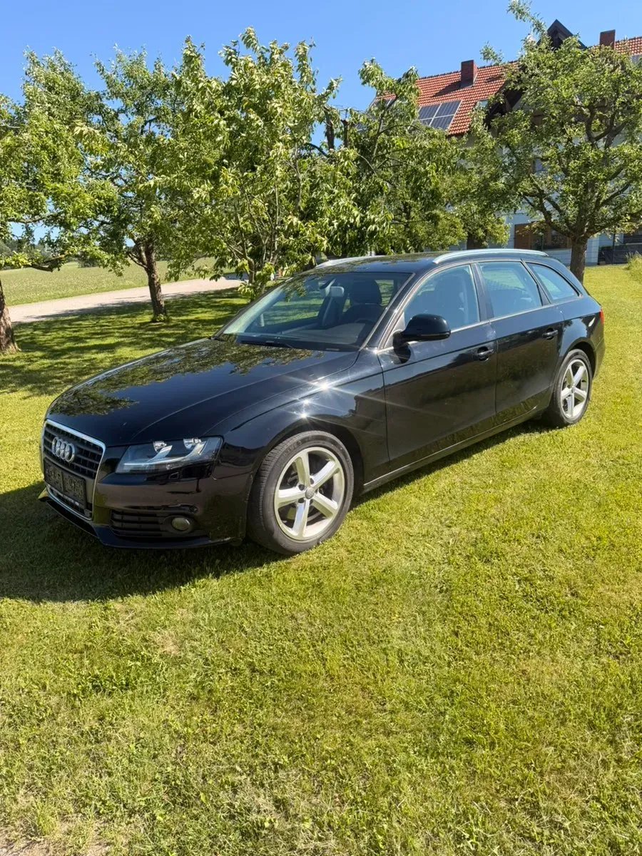 Audi A4 2009 photo 3