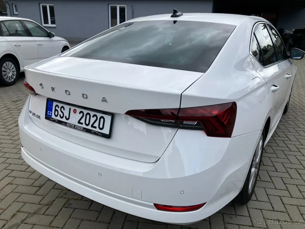 Skoda Octavia 2024 photo 5