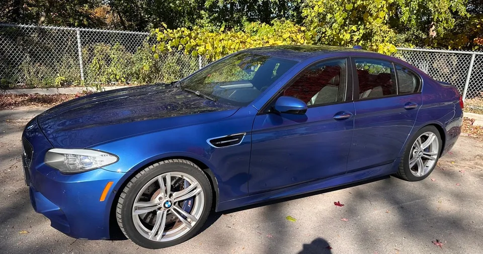 BMW M5 2013 photo 2