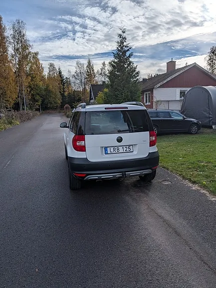 Skoda Yeti 2012 photo 2