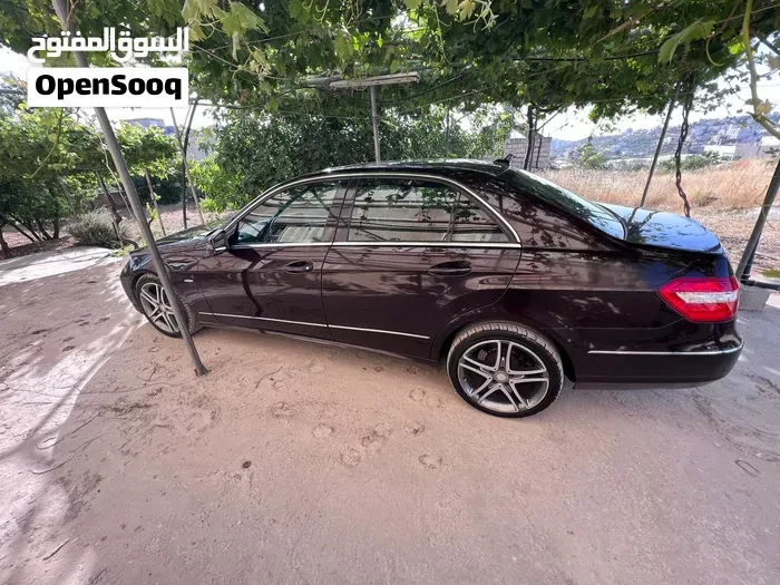 Mercedes-Benz E-Class 2011 photo 4