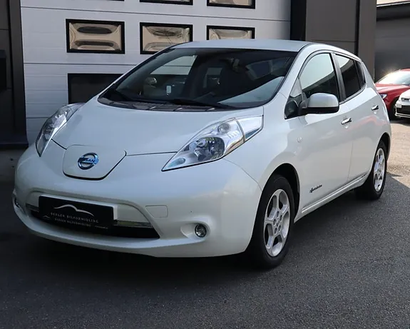Nissan Leaf 2016 photo 2