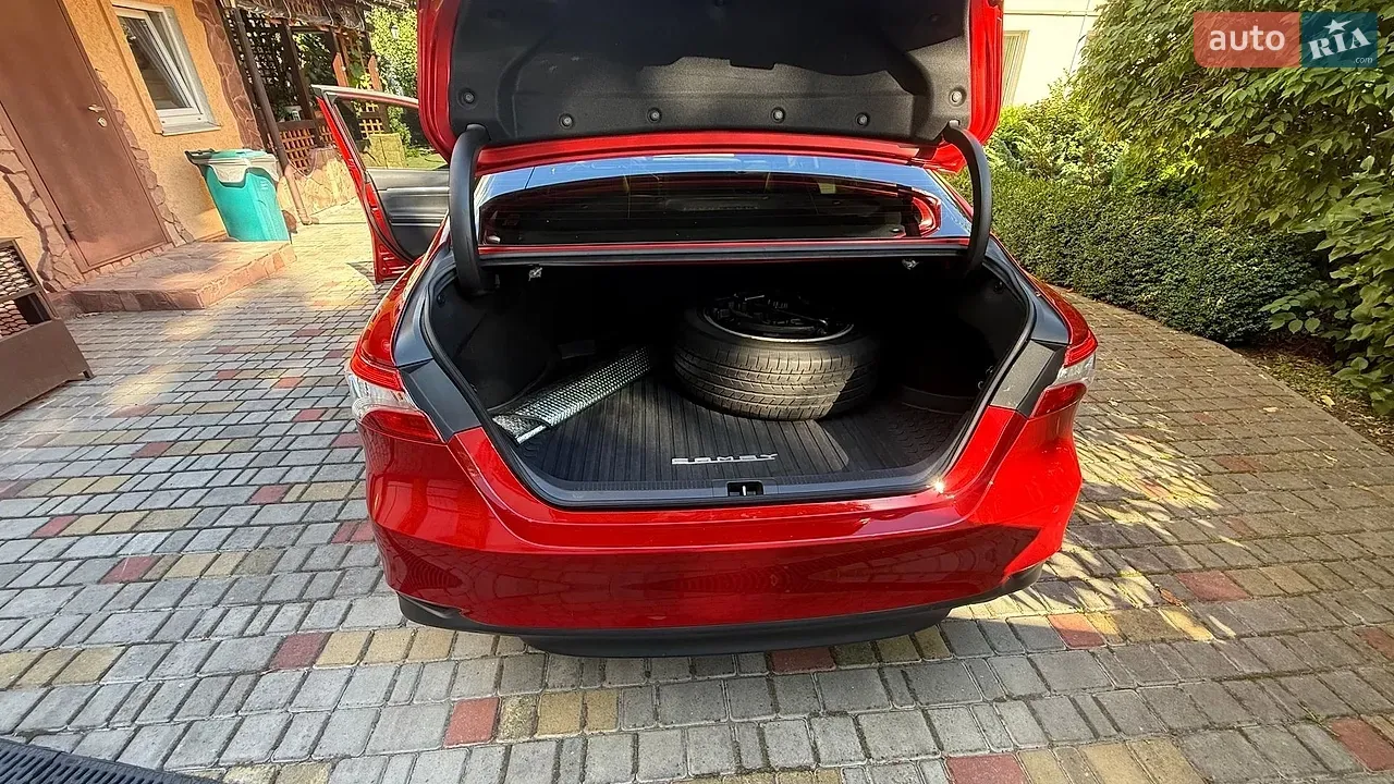 Toyota Camry 2019 photo 4