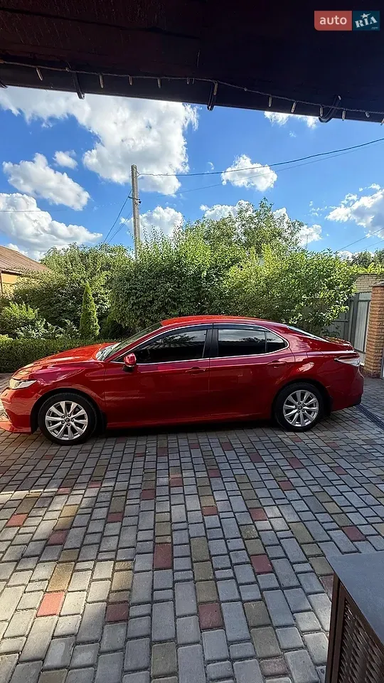 Toyota Camry 2019 photo 2