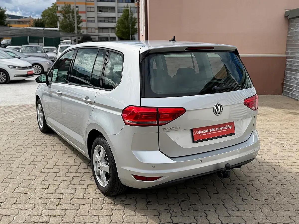 Volkswagen Touran 2018 photo 3