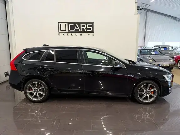 Volvo V60 2016 photo 2