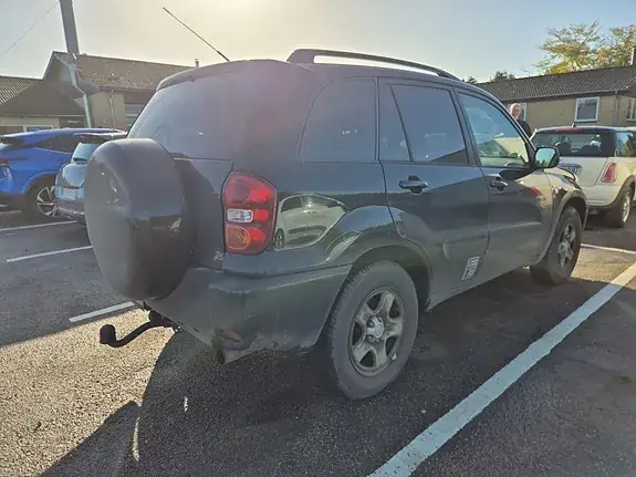 Toyota Rav4 2004 photo 3