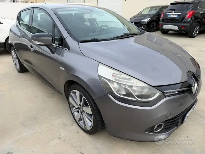 Renault Clio 2014 photo 3