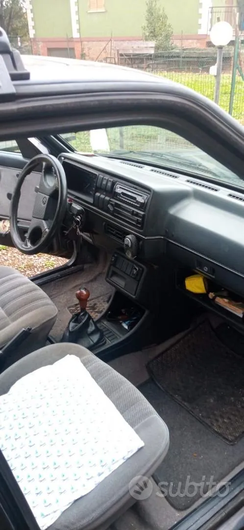 Volkswagen Golf 1990 photo 2