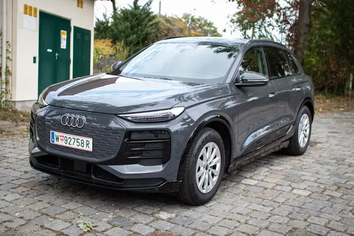 Audi Q6