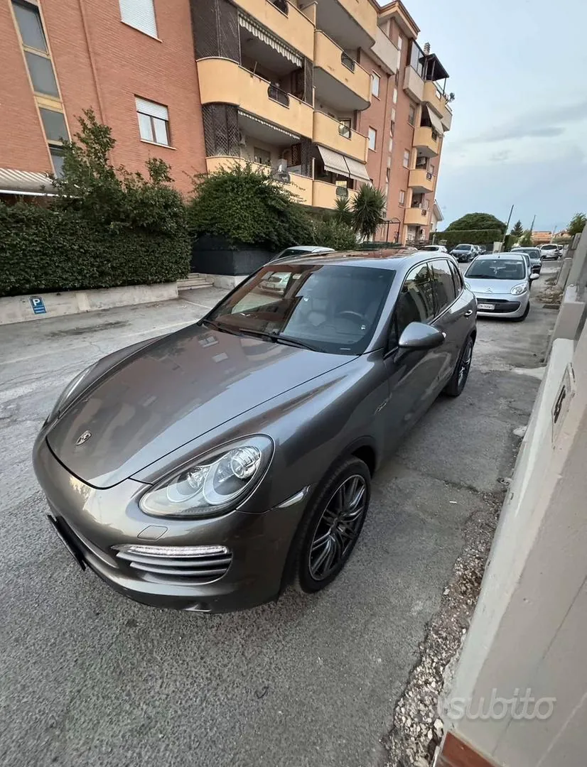 Porsche Cayenne 2011 photo 5