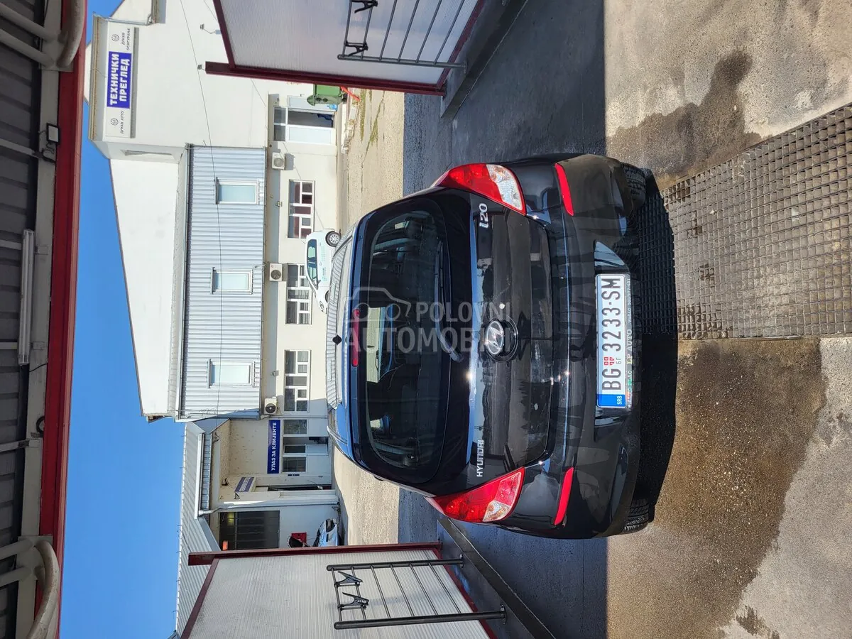 Hyundai I20 2012 photo 3