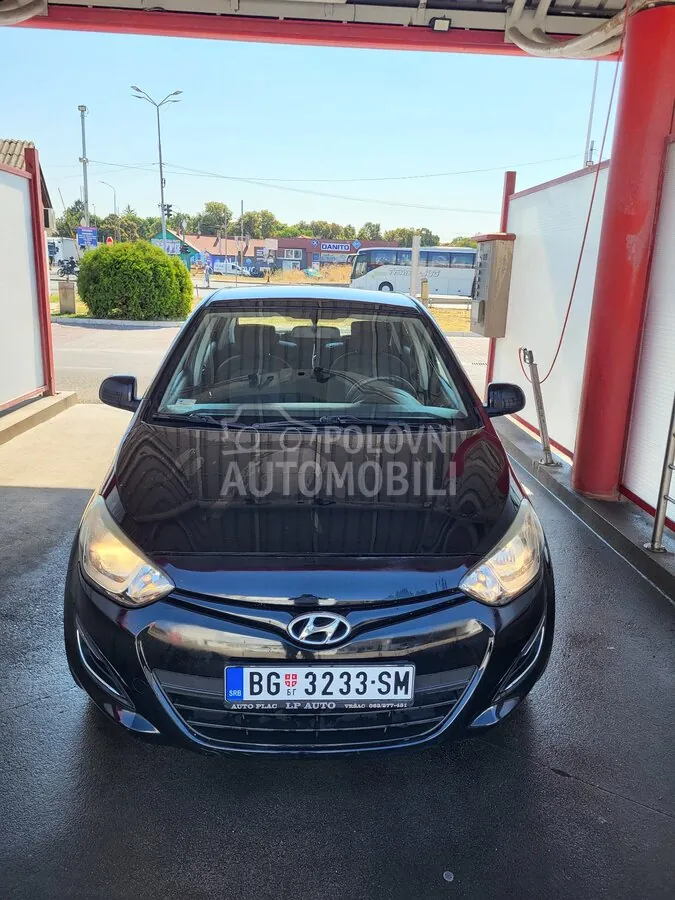 Hyundai I20 2012 photo 2