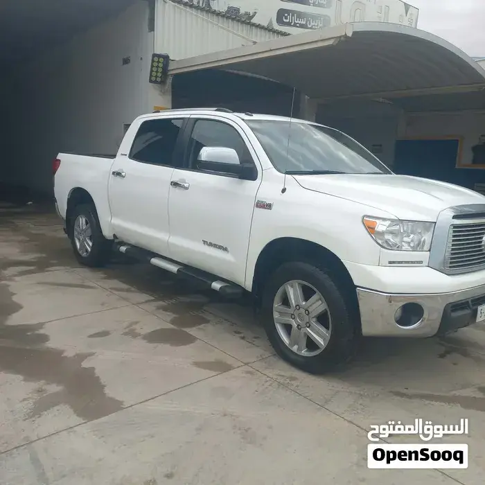 Toyota Tundra 2013 photo 2