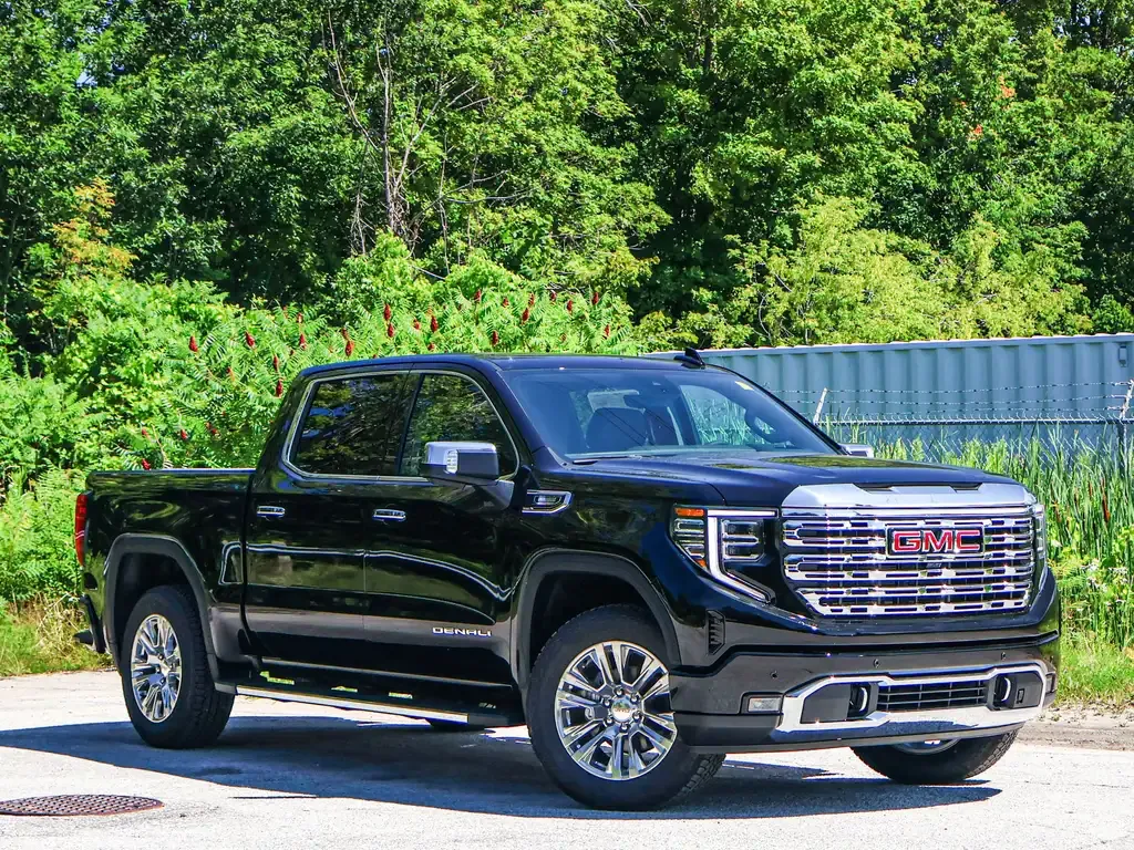 GMC Sierra 1500 2026 photo 2