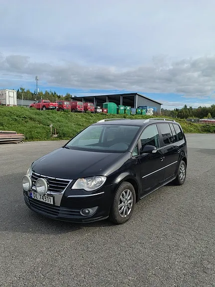 Volkswagen Touran 2008 photo 5