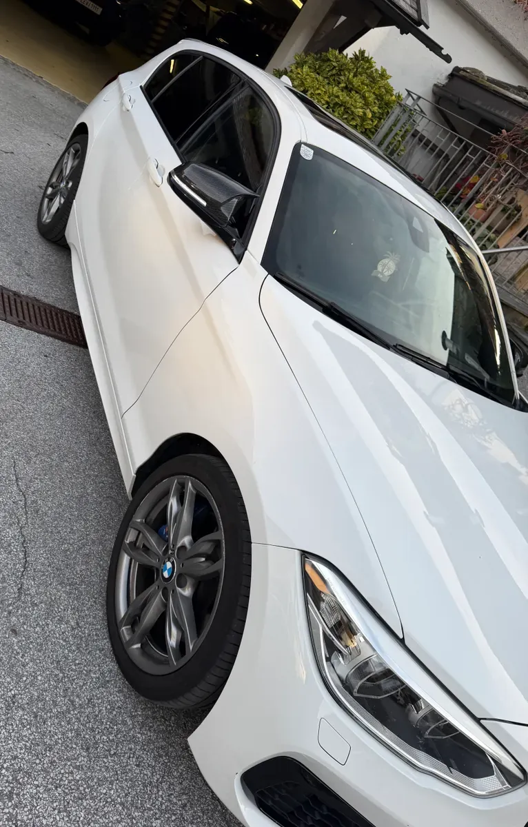 BMW 1 Series 2015 photo 2