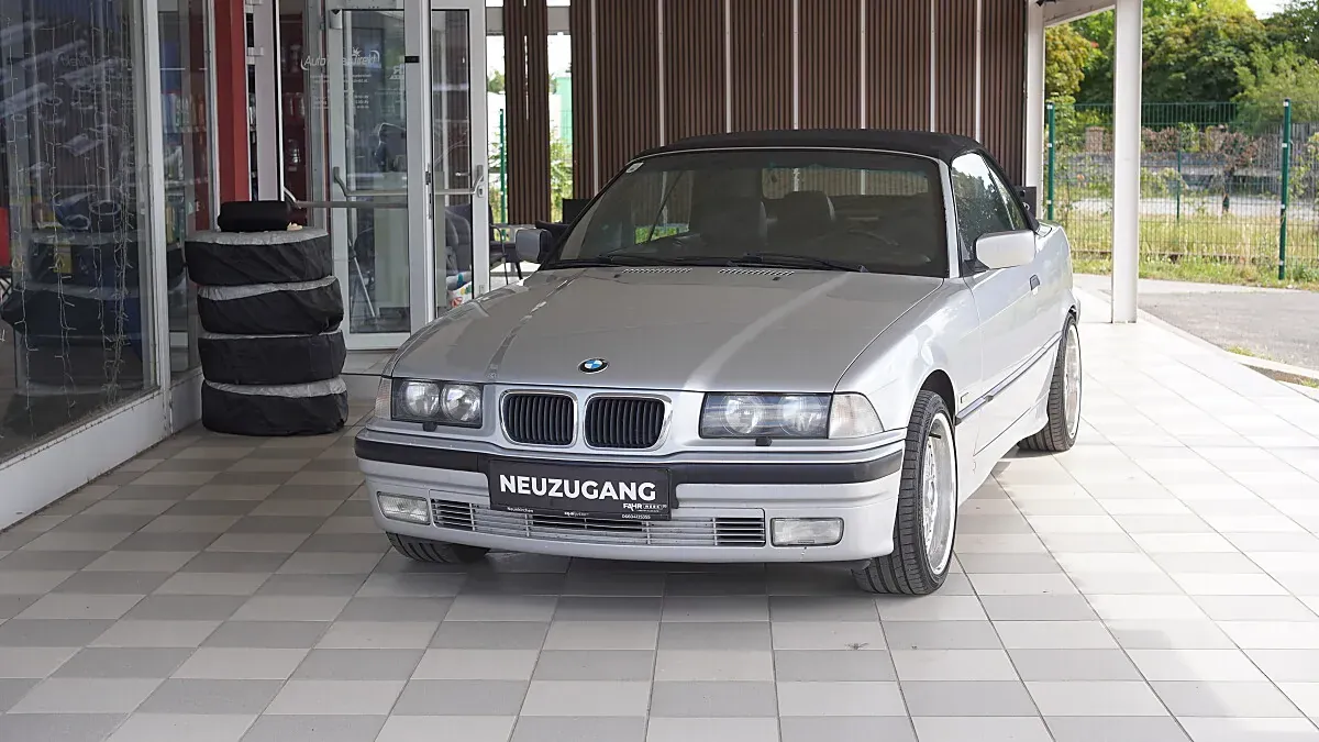 BMW 3 Series 1998 photo 2