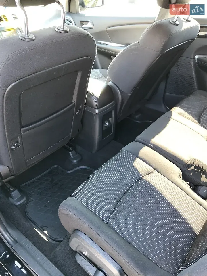 Dodge Journey 2014 photo 3