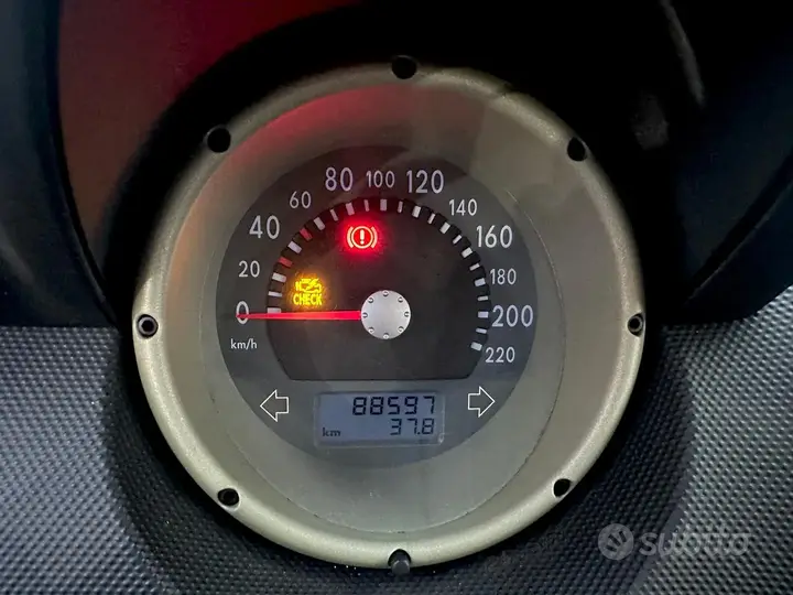 Volkswagen Lupo 2002 photo 3