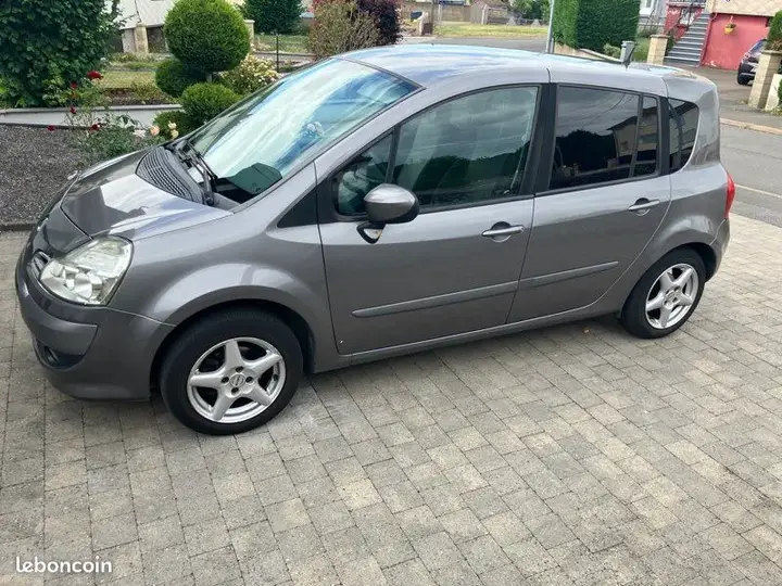 Renault Grand Modus 2008 photo 2