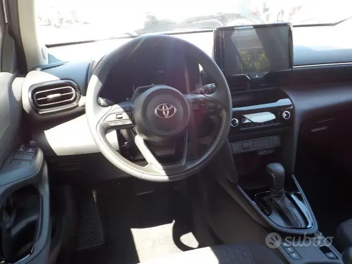 Toyota Yaris Cross photo 3