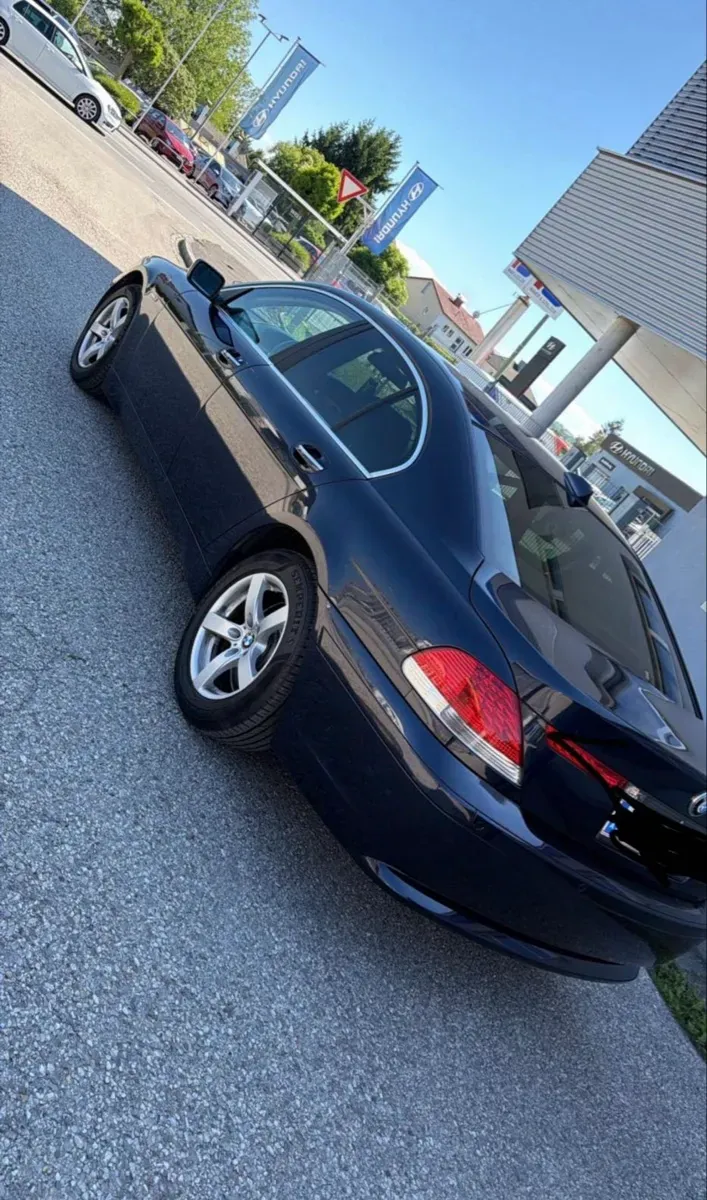 BMW 7 Series 2004 photo 3
