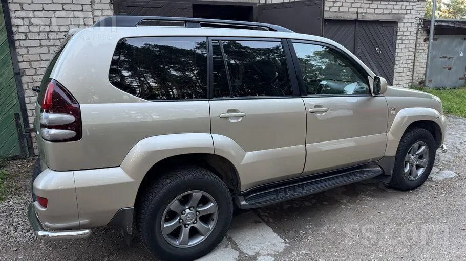 Toyota Land Cruiser 2007 photo 2