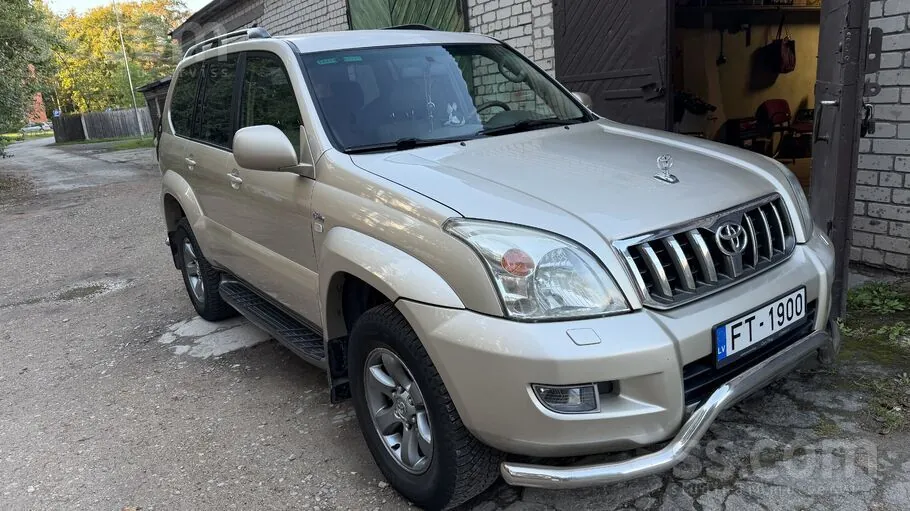 Toyota Land Cruiser