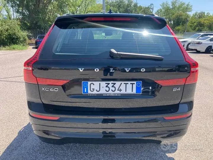 Volvo Xc60 2022 photo 4