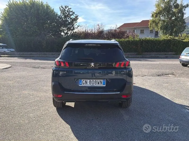 Peugeot 5008 2023 photo 4