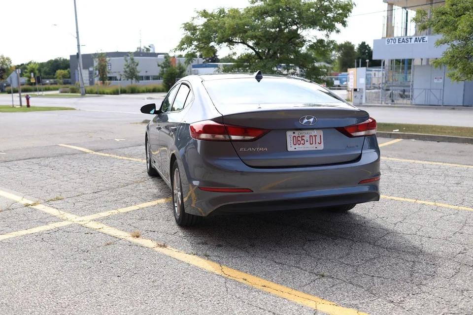 Hyundai Elantra 2017 photo 4