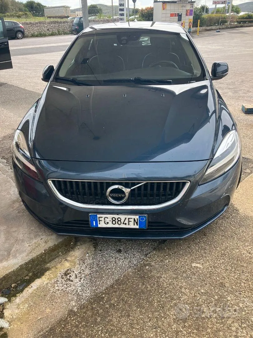 Volvo V40
