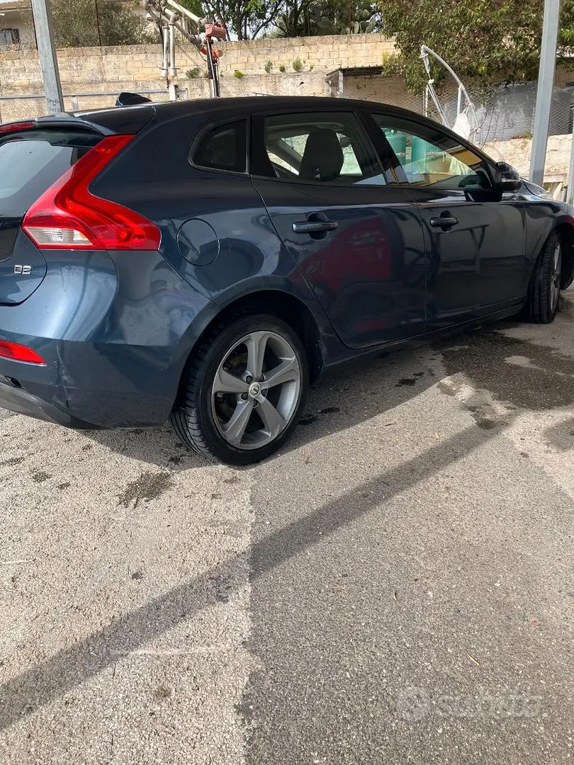 Volvo V40 2017 photo 3