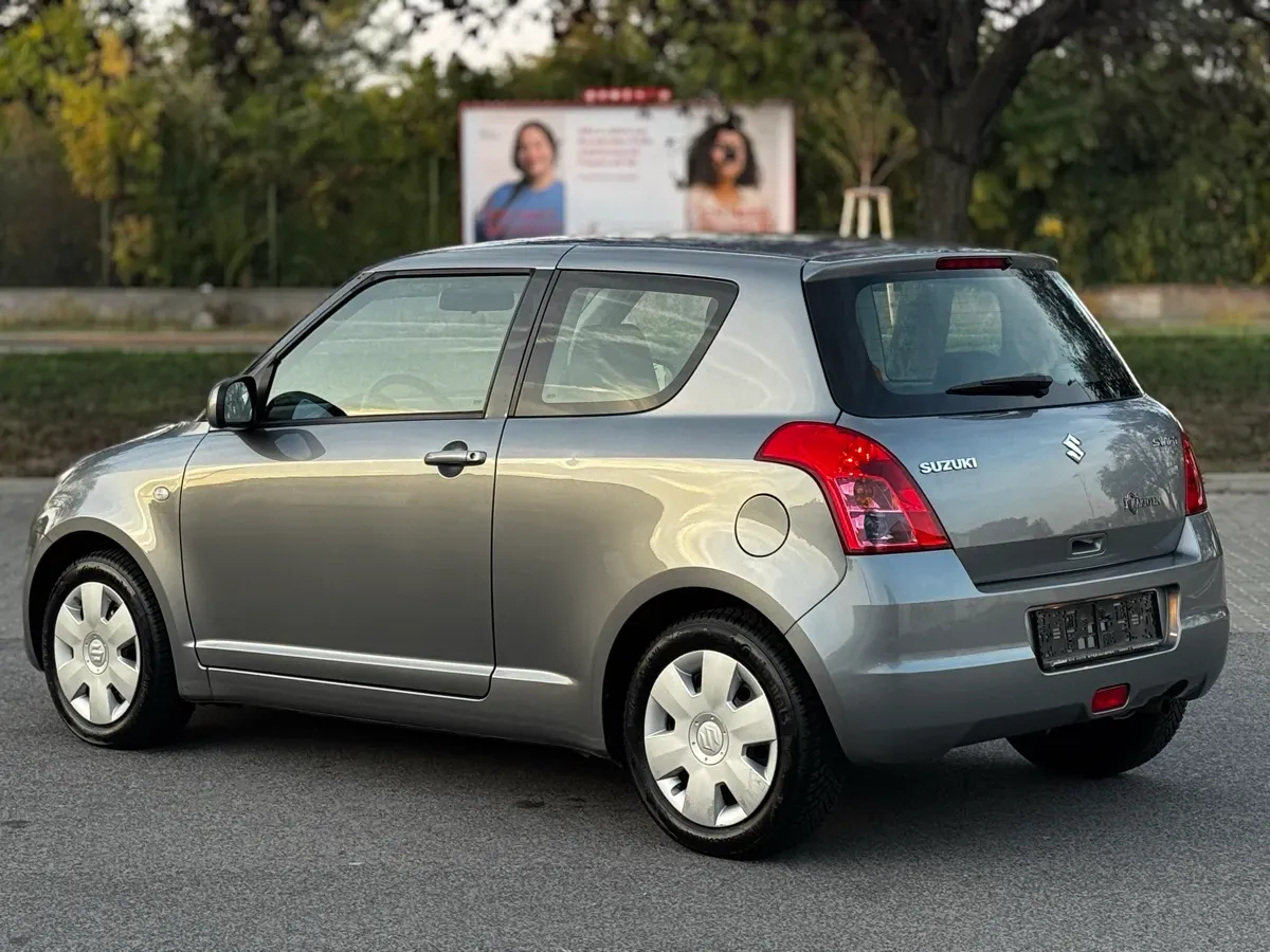 Suzuki Swift 2009 photo 3