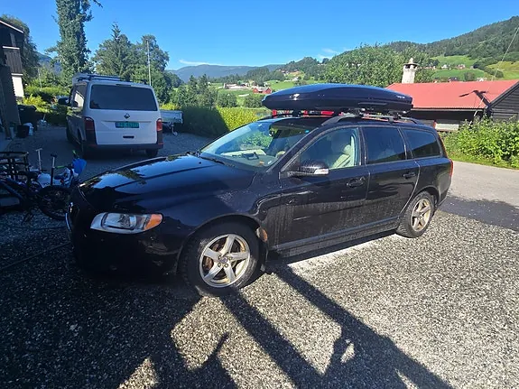Volvo V70 2008 photo 2