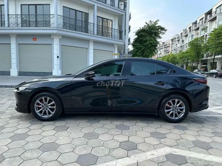 Mazda 3 2022 photo 4