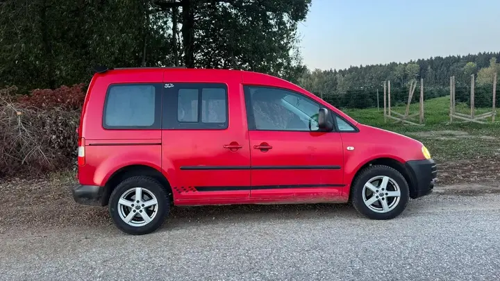 Volkswagen Caddy 2009 photo 3