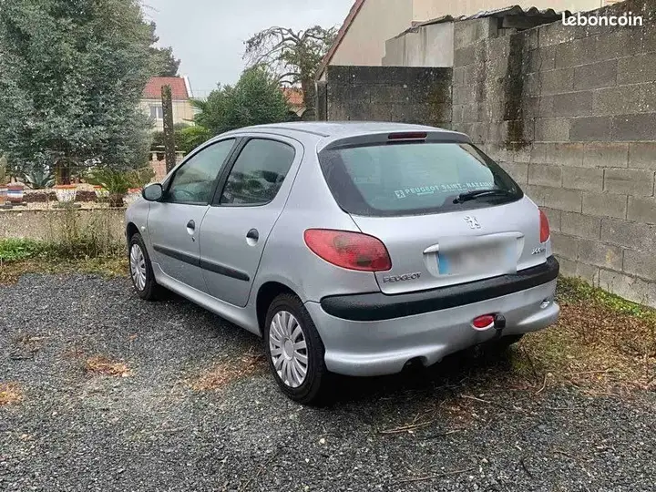 Peugeot 206