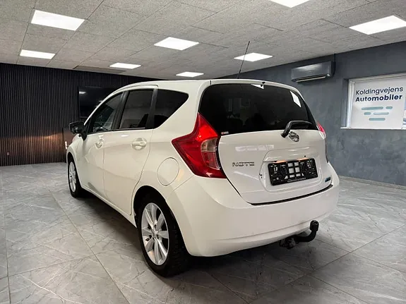Nissan Note 2013 photo 3
