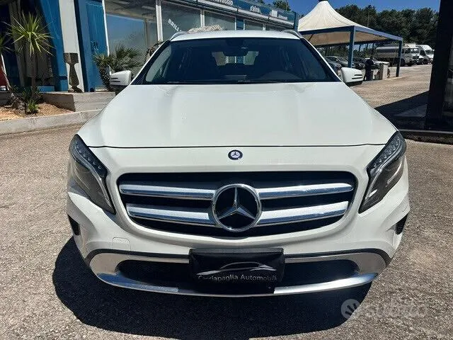 Mercedes-Benz Gla 2015 photo 2